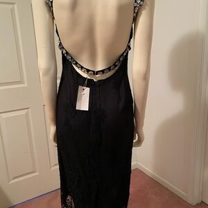 Shine bright like a diamond!!💎
Designer Rhinestone and Lace Cocktail Dress